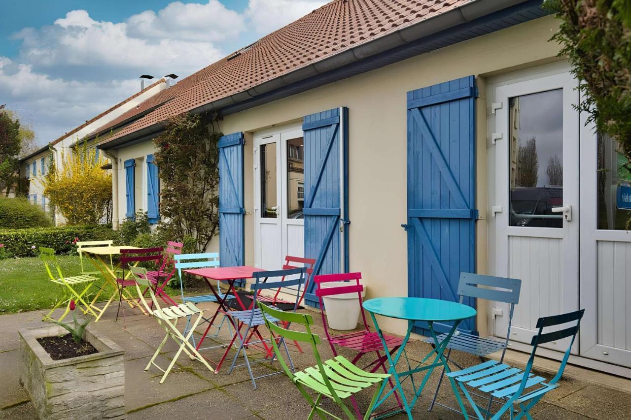 Sure Hotel By Best Western Plaisir Exteriör bild